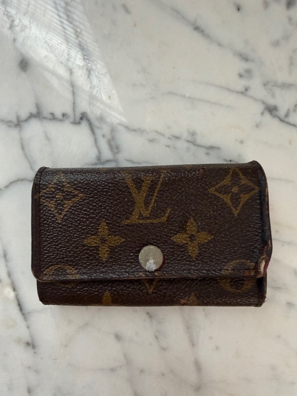 Authentic Louis Vuitton Monogram Canvas Key & Card Holder in Brown very loved.